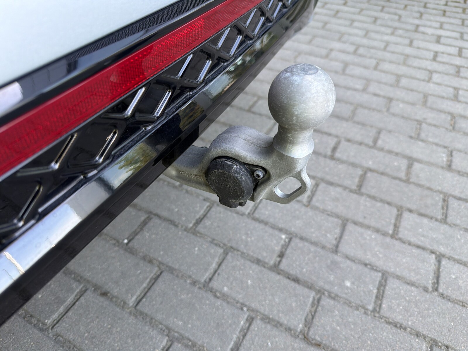 Volkswagen Passat Variant - zdjęcie 19