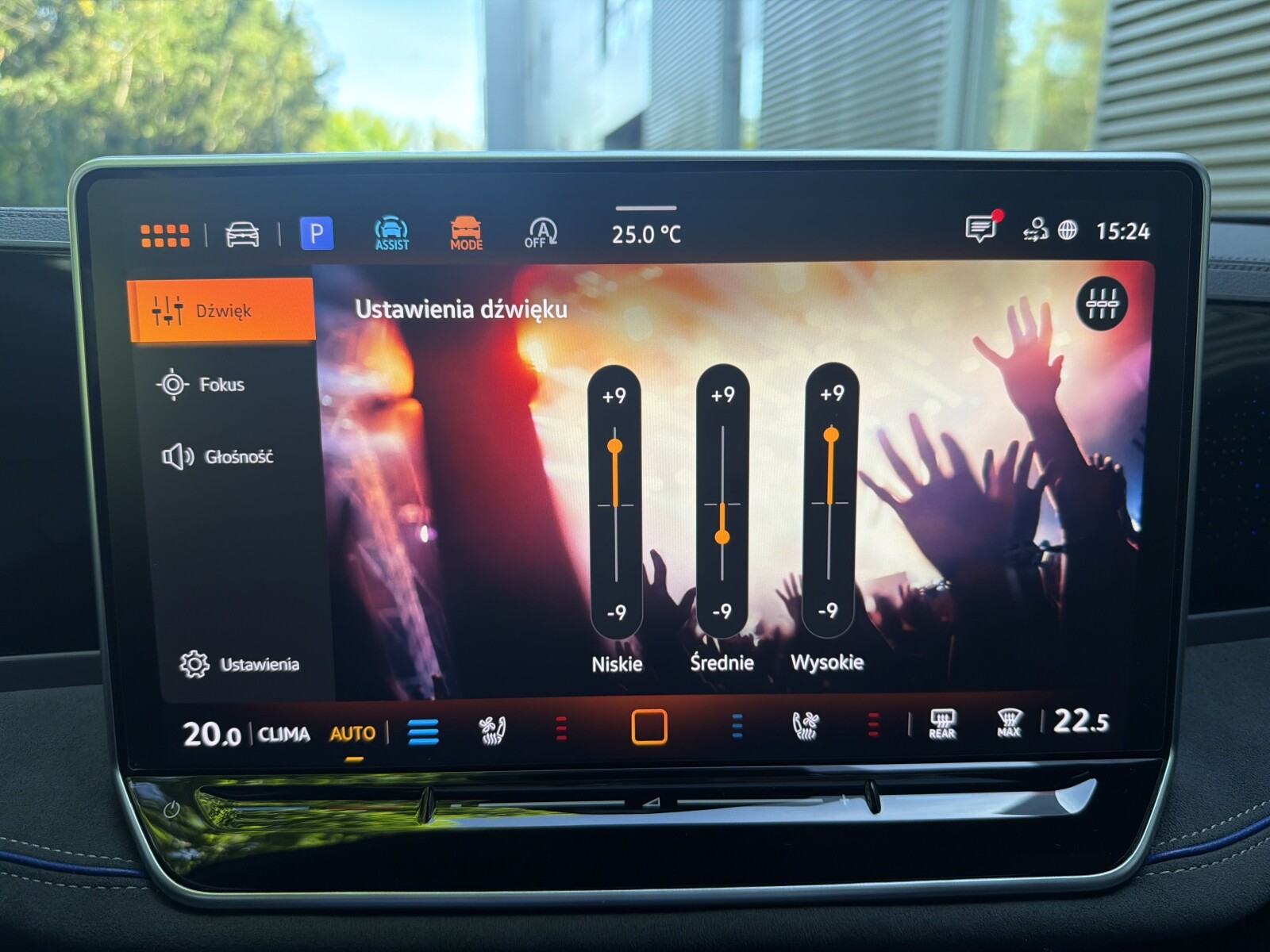 Volkswagen Passat Variant - zdjęcie 38