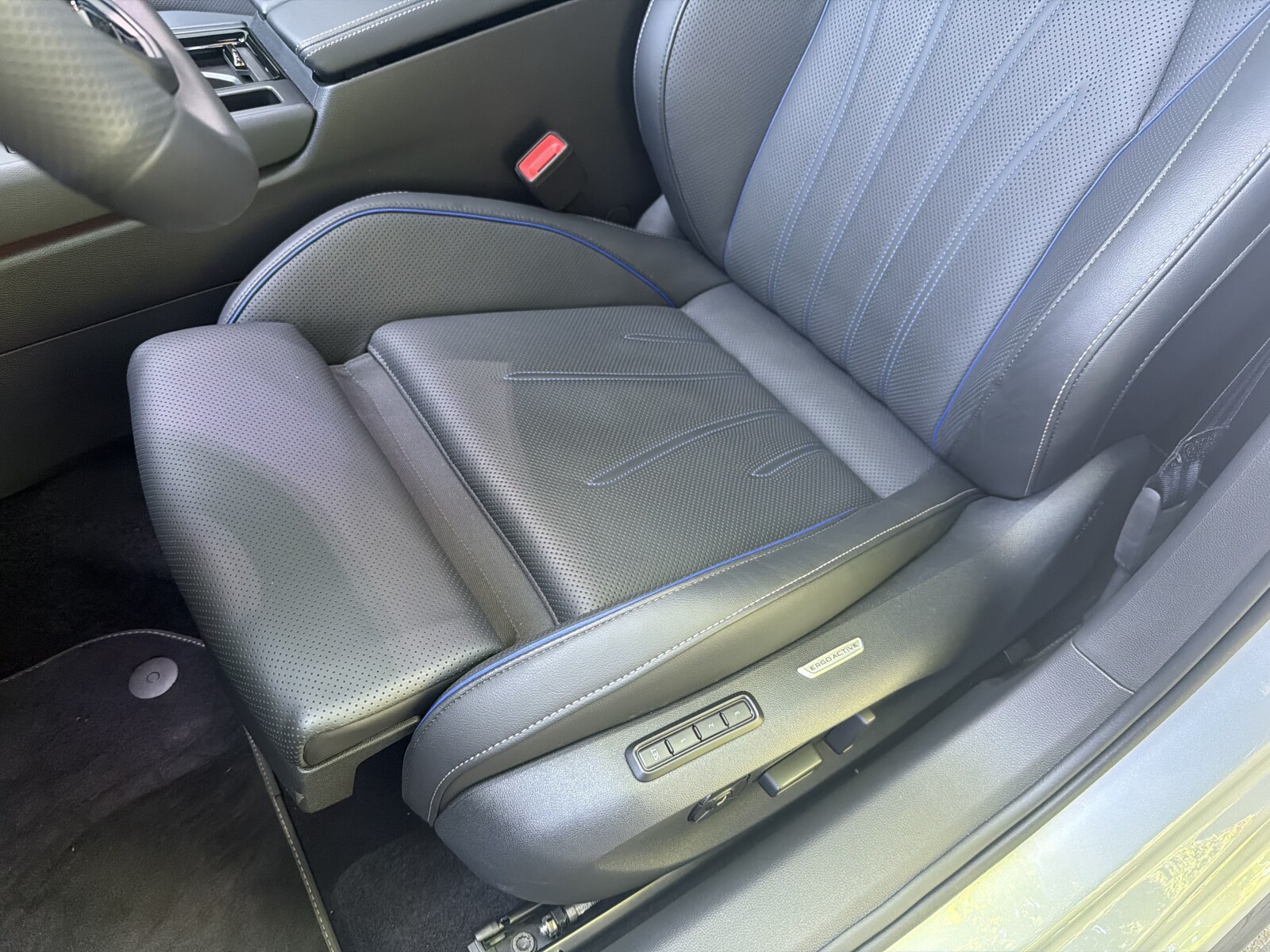 Volkswagen Passat Variant - zdjęcie 12