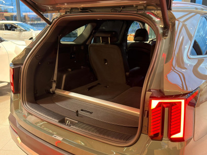 Prestige Line + MIR+ PNS HEV 6 Osobowa, AWD