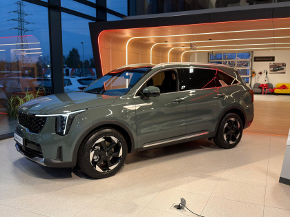 Prestige Line + MIR+ PNS HEV 6 Osobowa, AWD