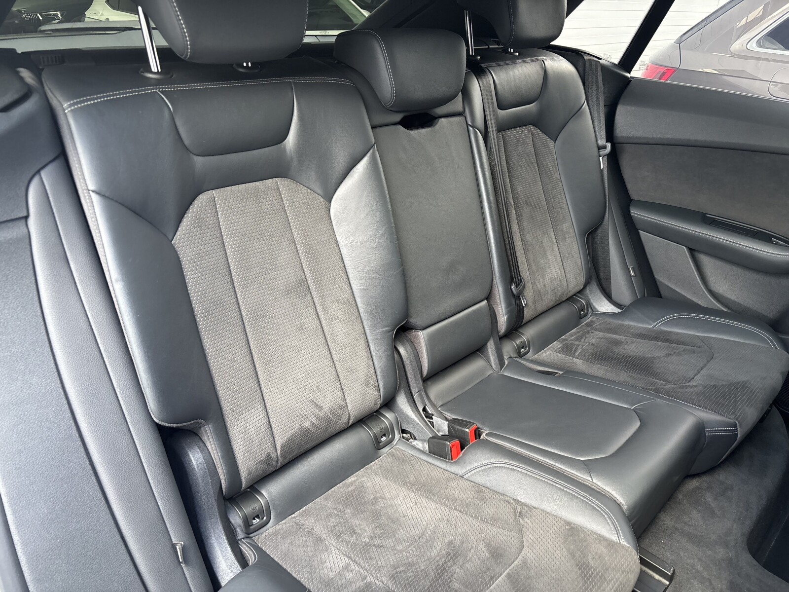 Audi Q8 - zdjęcie 36