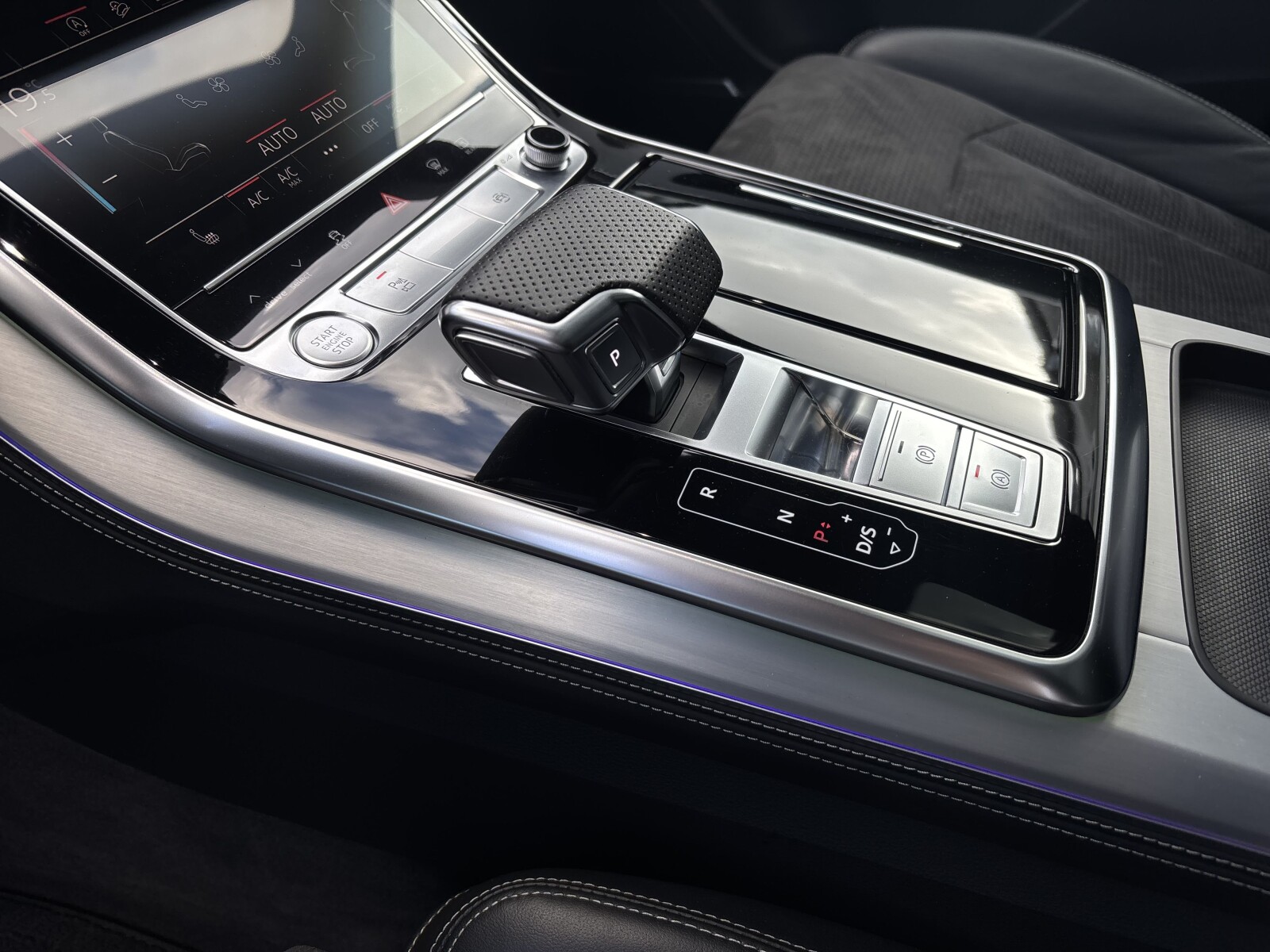 Audi Q8 - zdjęcie 17
