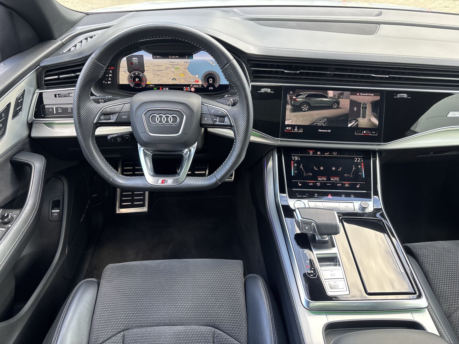 Audi Q8 - zdjęcie 10