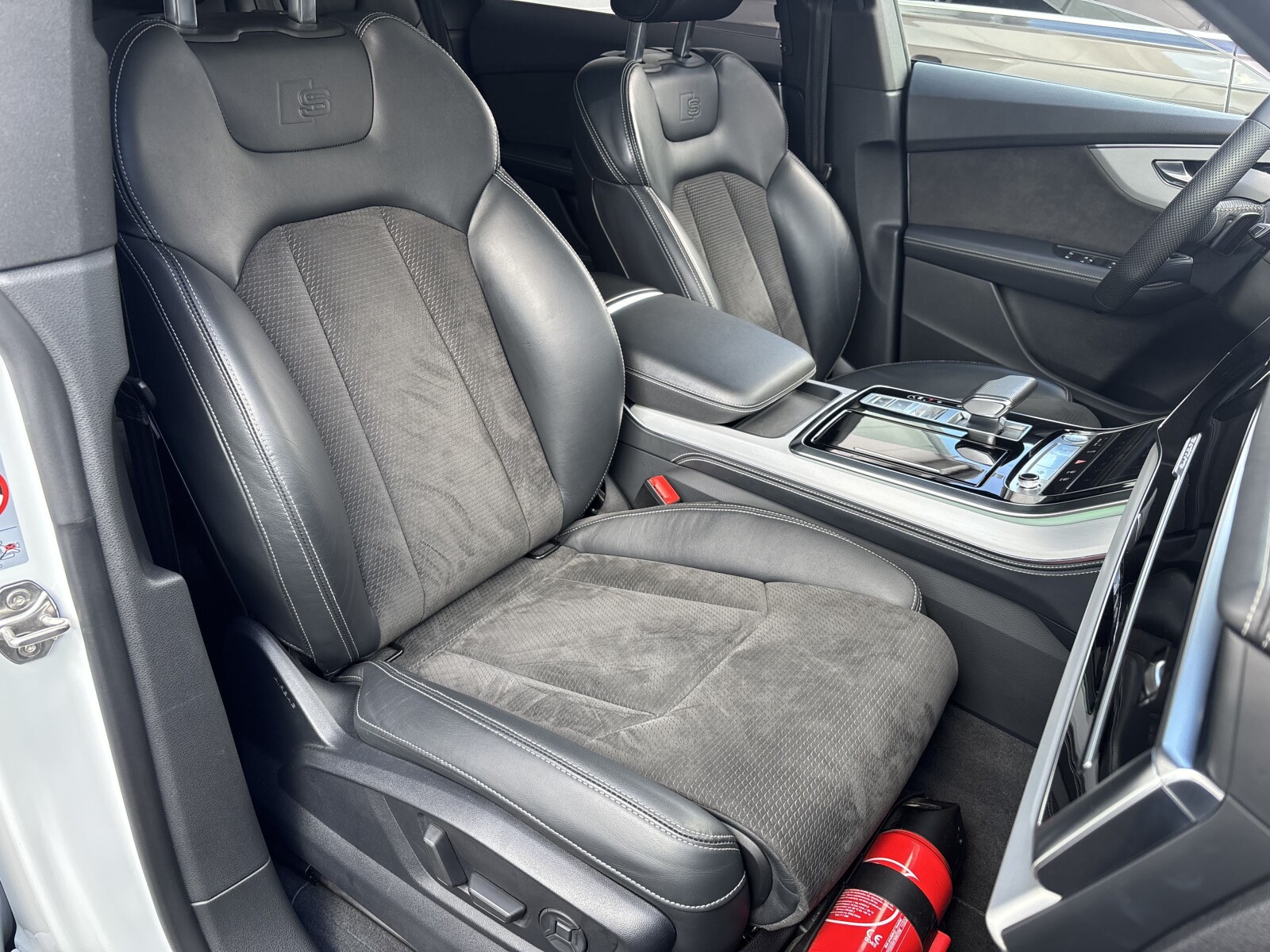 Audi Q8 - zdjęcie 37