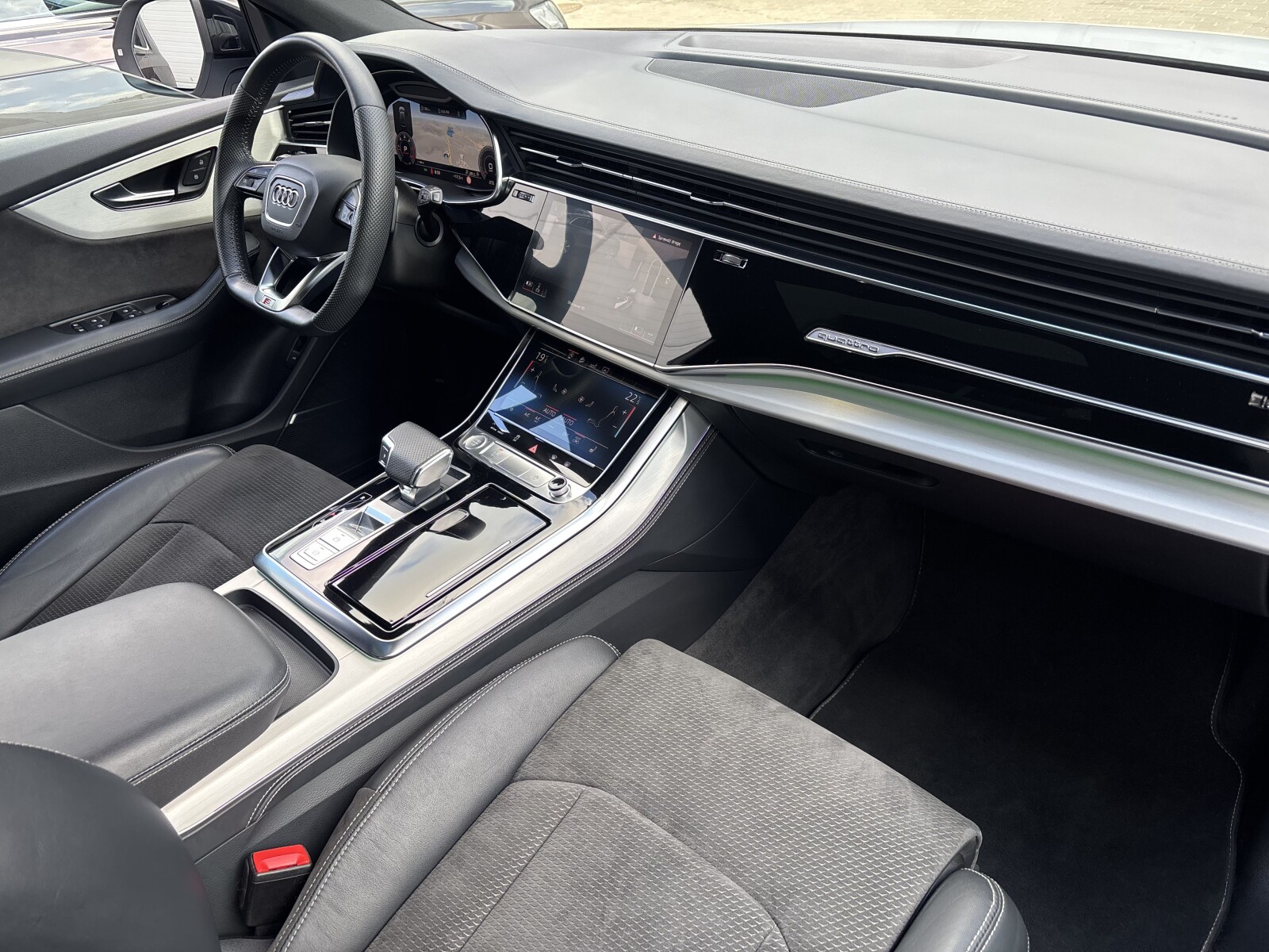 Audi Q8 - zdjęcie 39