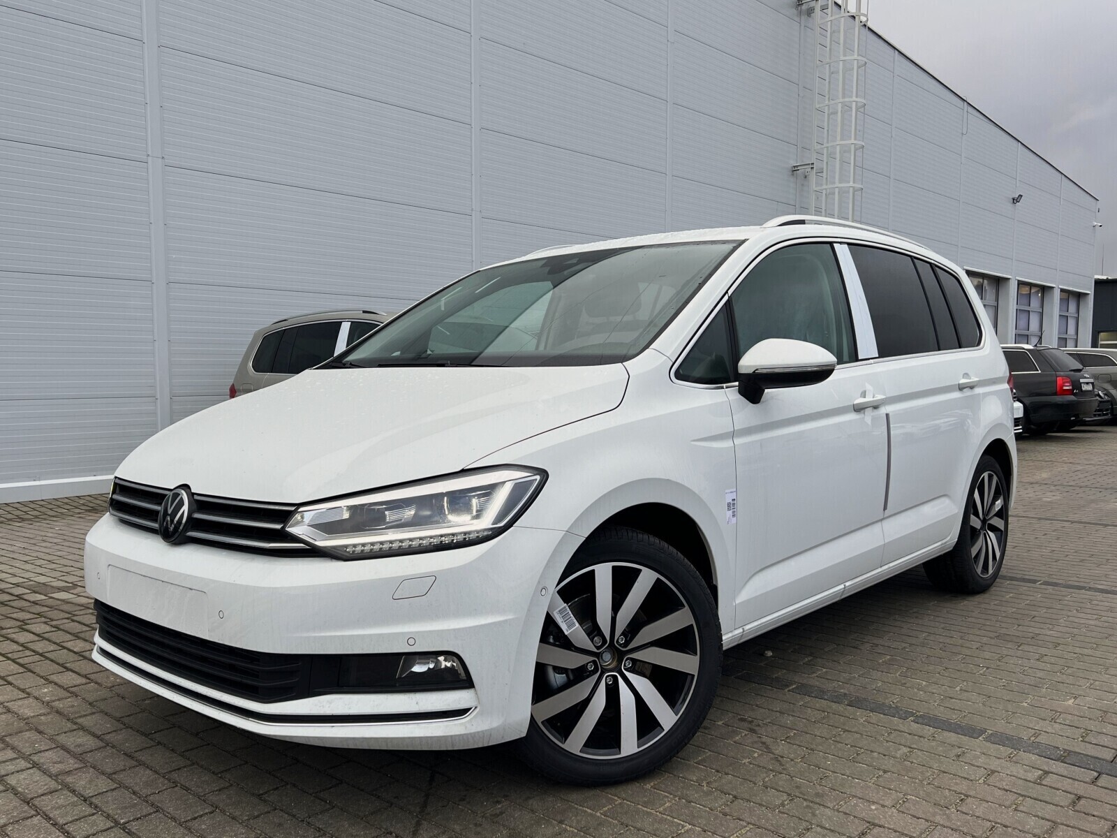 OD RĘKI ! Touran Highline 2.0 TDI SCR 110 KW / 150 KM DSG