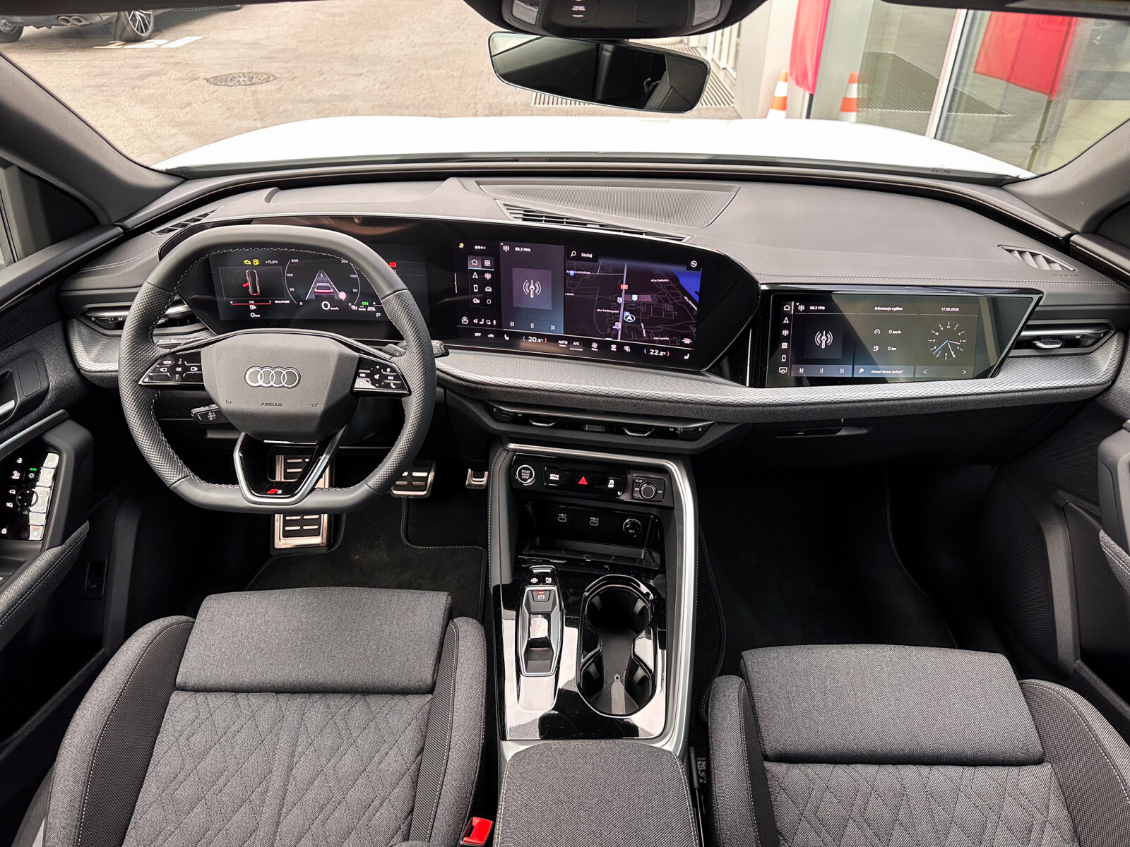Zdjęcie 24 z 40