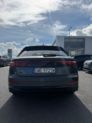 Head-up / Bang & Olufsen / Hak / 490 KM/ Plug-in/ Kamera360