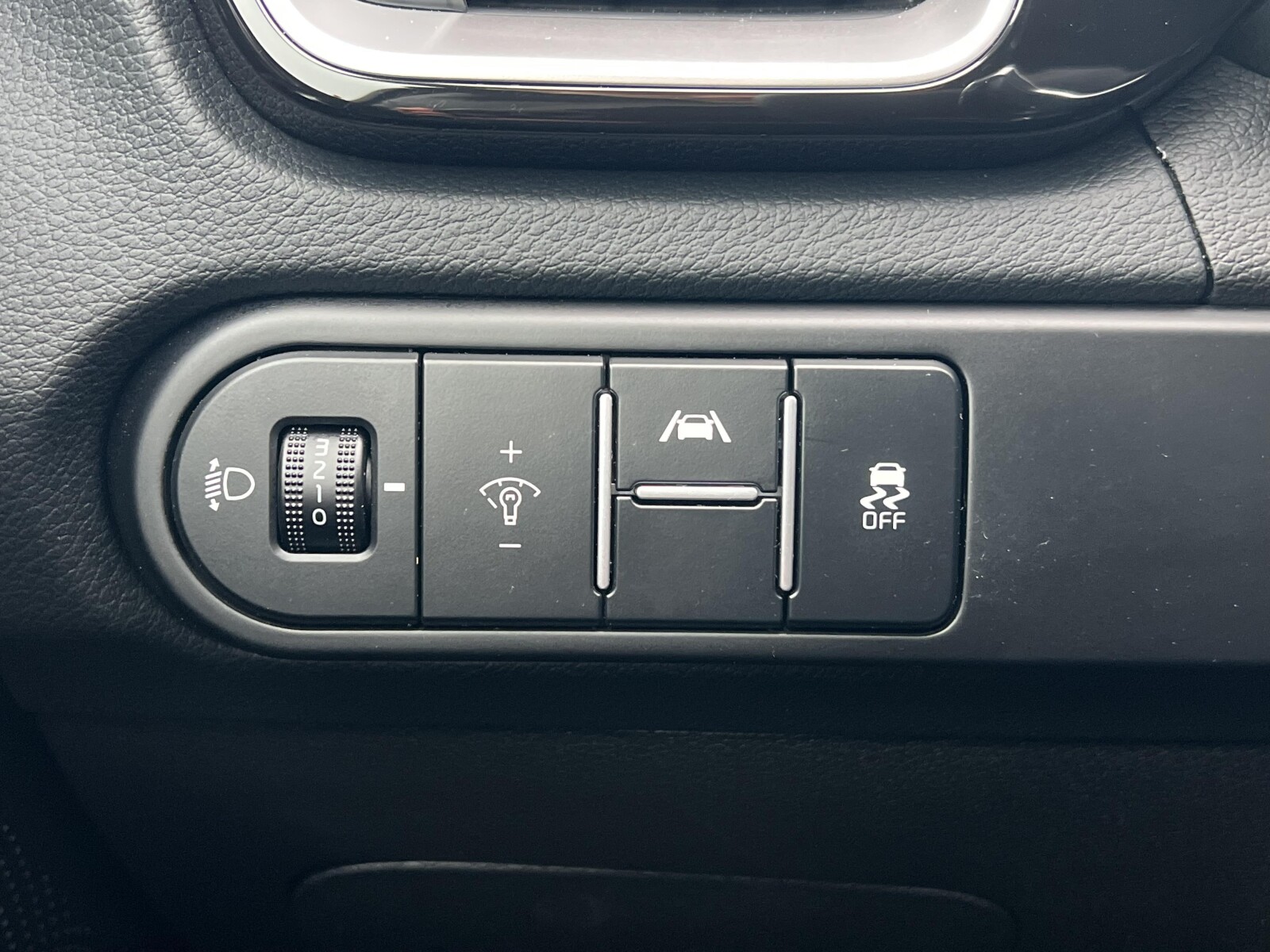 Kia Ceed - zdjęcie 11