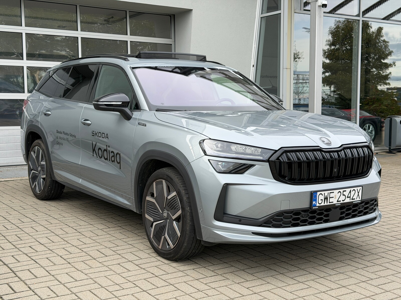 Sportline 2.0 TDI 193 KM DSG 4x4 !! Auto Podemonstracyjne !! Od Ręki ! Sportline 2.0 TDI 193 KM DSG 4x4 !! Auto Podemonstracyjne !! Od Ręki !