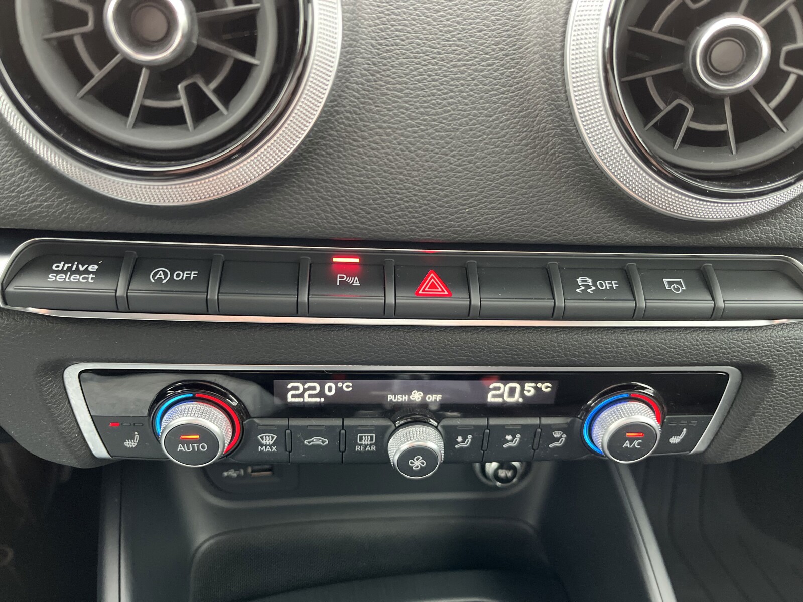 Audi S3 - zdjęcie 28