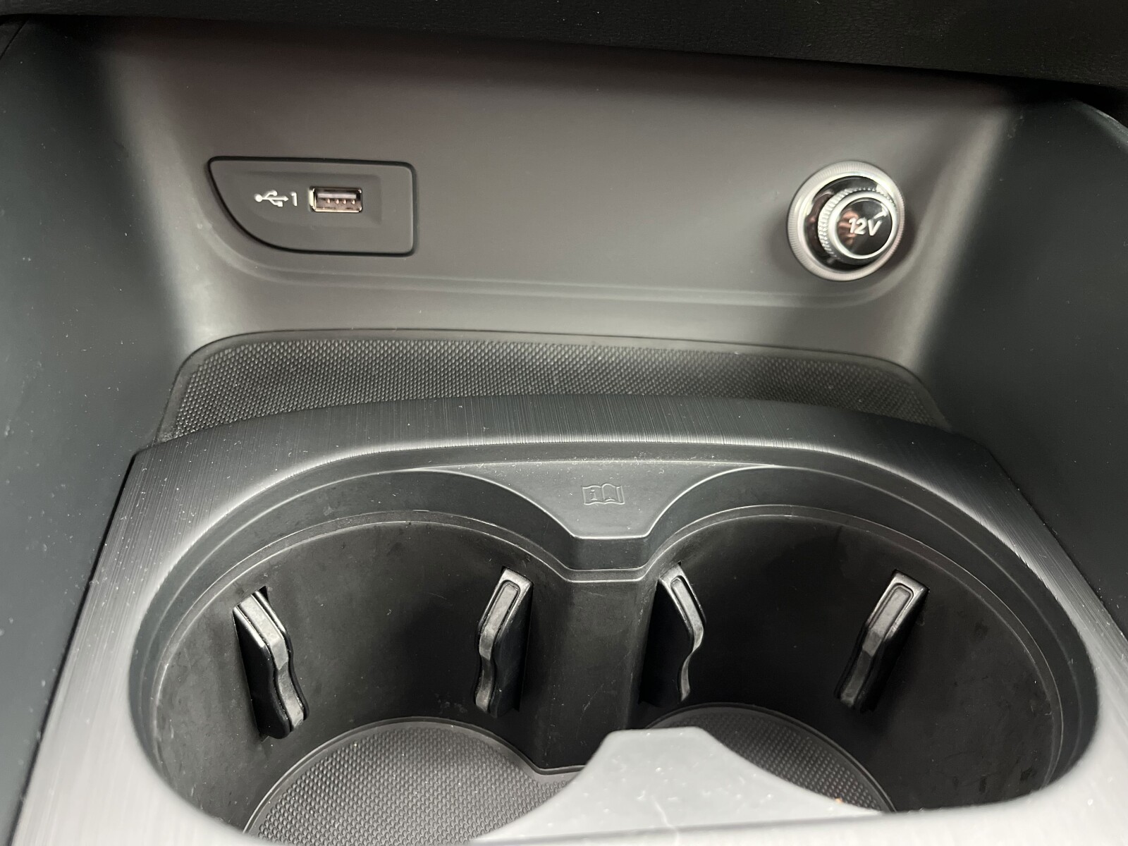 Audi S3 - zdjęcie 26