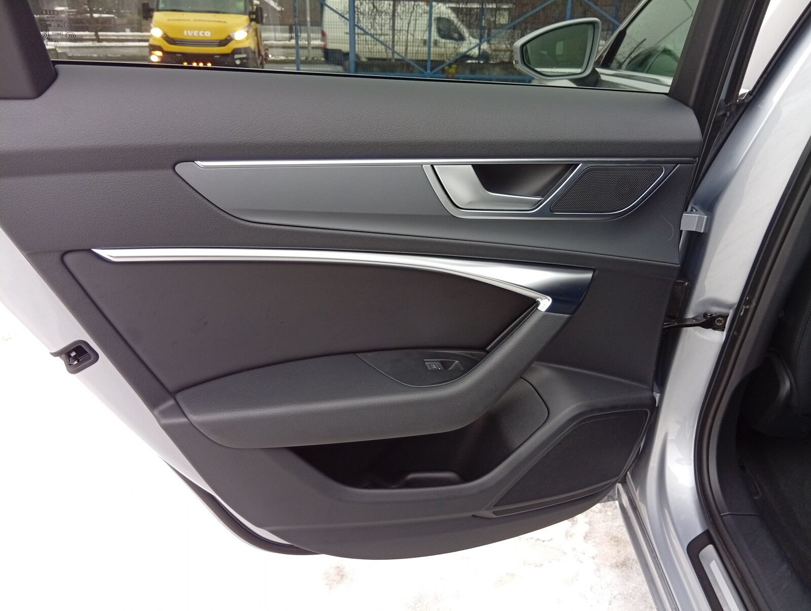 Audi A6 Avant - zdjęcie 10