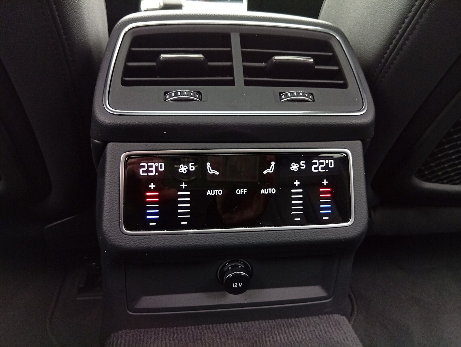 Audi A6 Avant - zdjęcie 13