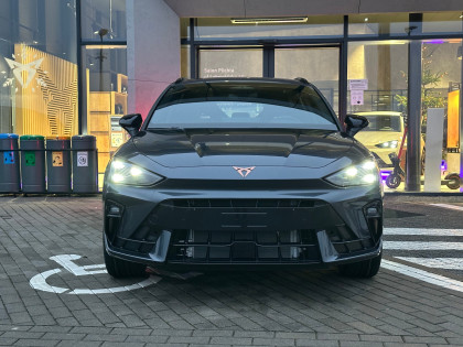 Pakiety: Edge, Dynamic Design, Inteligent Drive / Koło Zapasowe