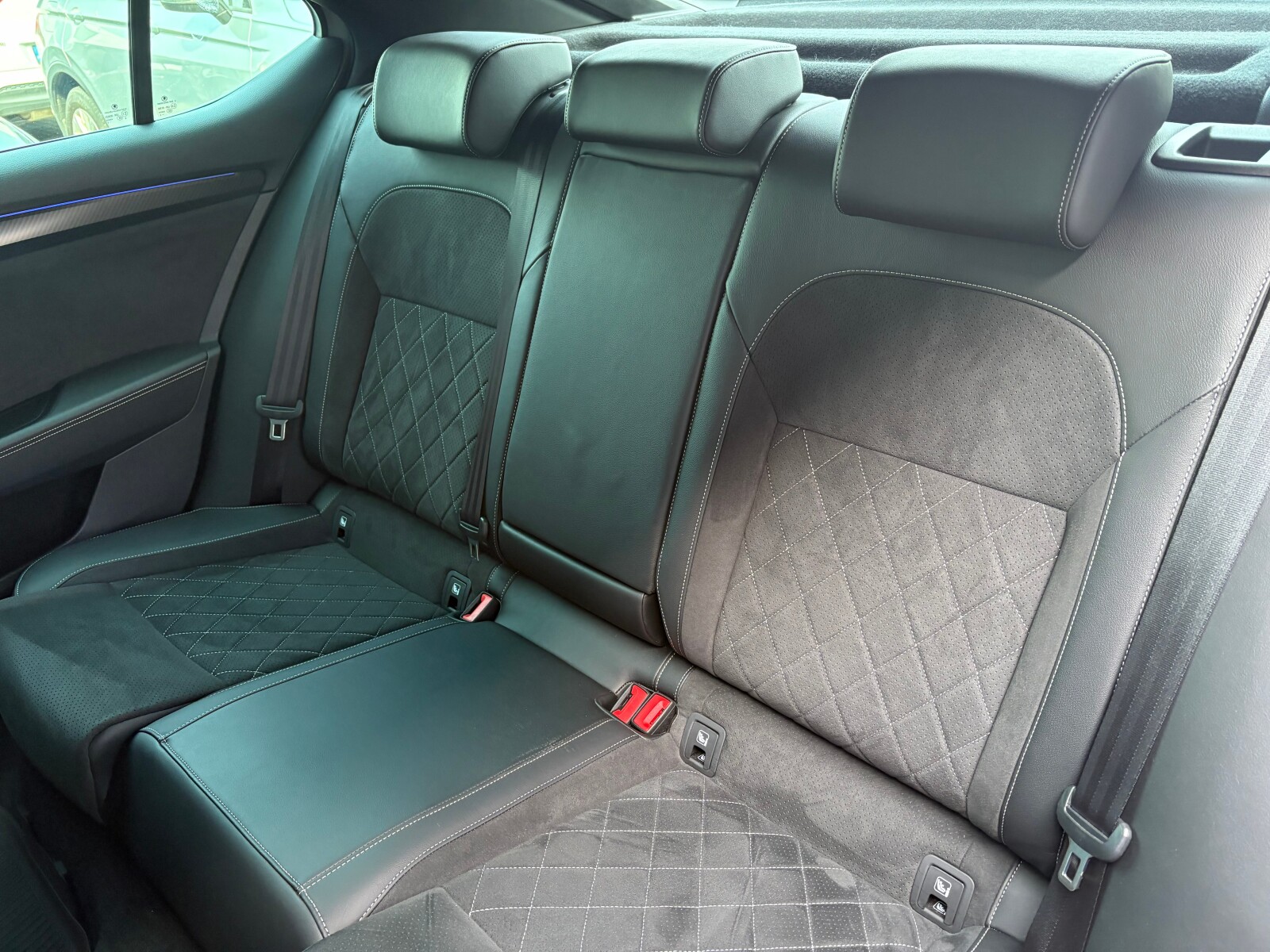 Škoda Superb - zdjęcie 13