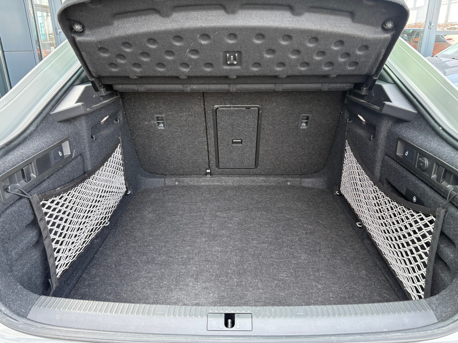 Škoda Superb - zdjęcie 18