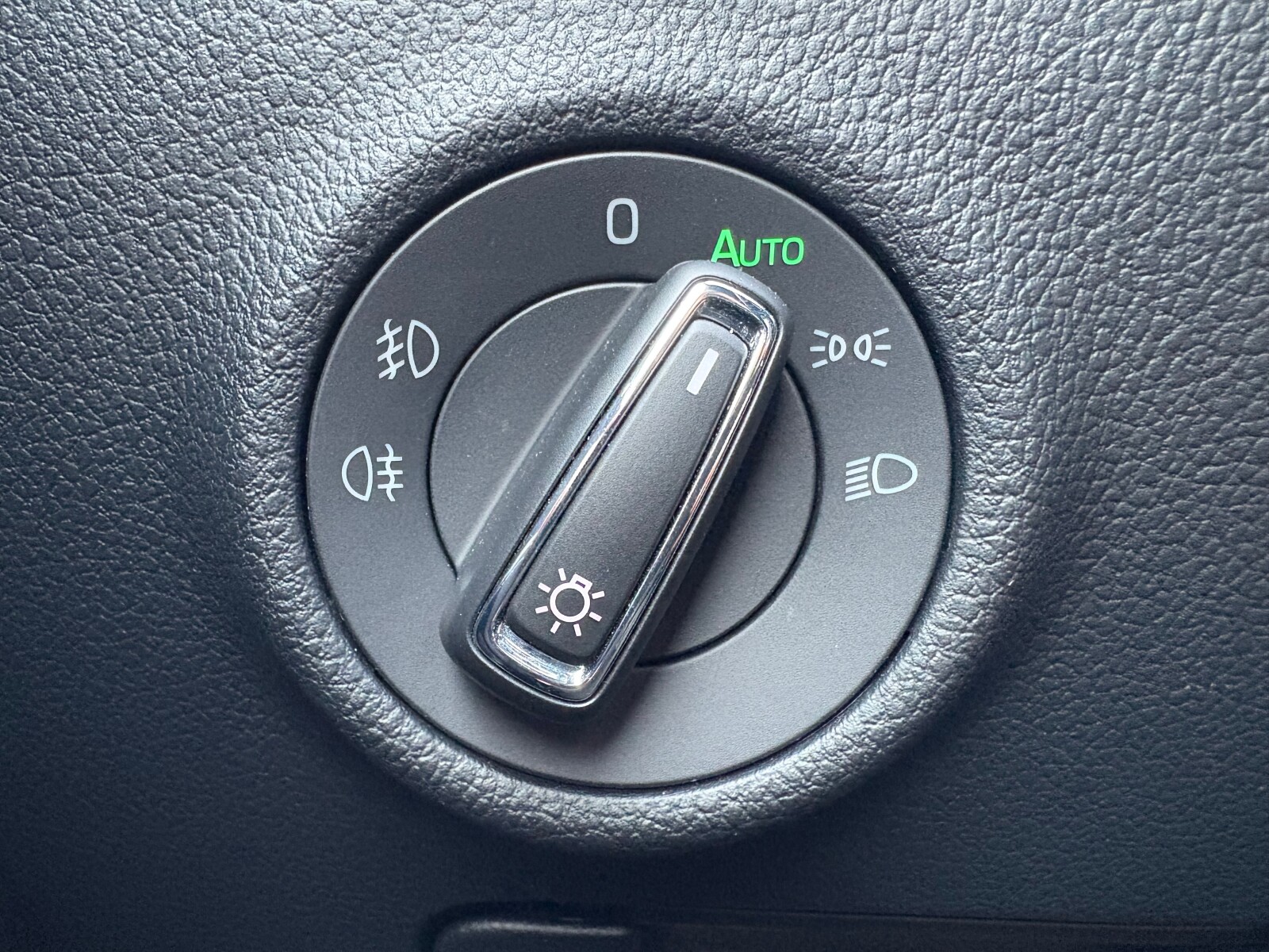 Škoda Superb - zdjęcie 24