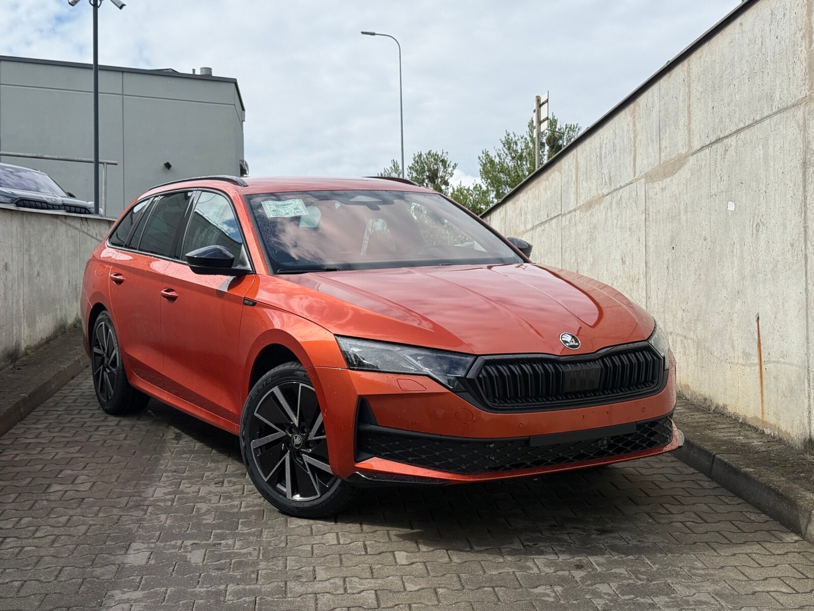 Combi Sportline 1.5 TSI M-HEV 150 KM DSG !! Kolor Specjalny !! Od Ręki
