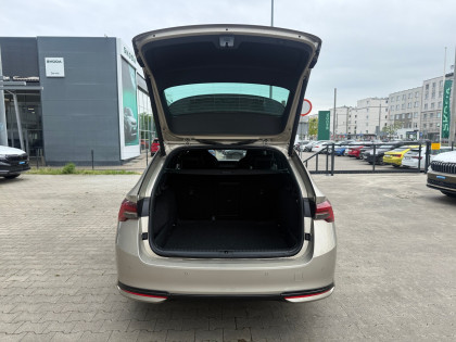 Combi Sportline 1.5 TSI 150 KM M-HEV DSG !! Kolor Specjalny !! Od Ręki