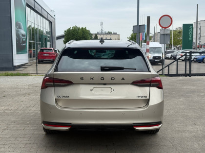 Combi Sportline 1.5 TSI 150 KM M-HEV DSG !! Kolor Specjalny !! Od Ręki