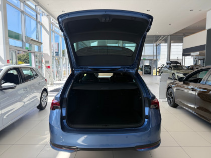 Combi Sportline 1.5 TSI M-HEV 150 KM DSG !! Kolor Specjalny !! Od Ręki