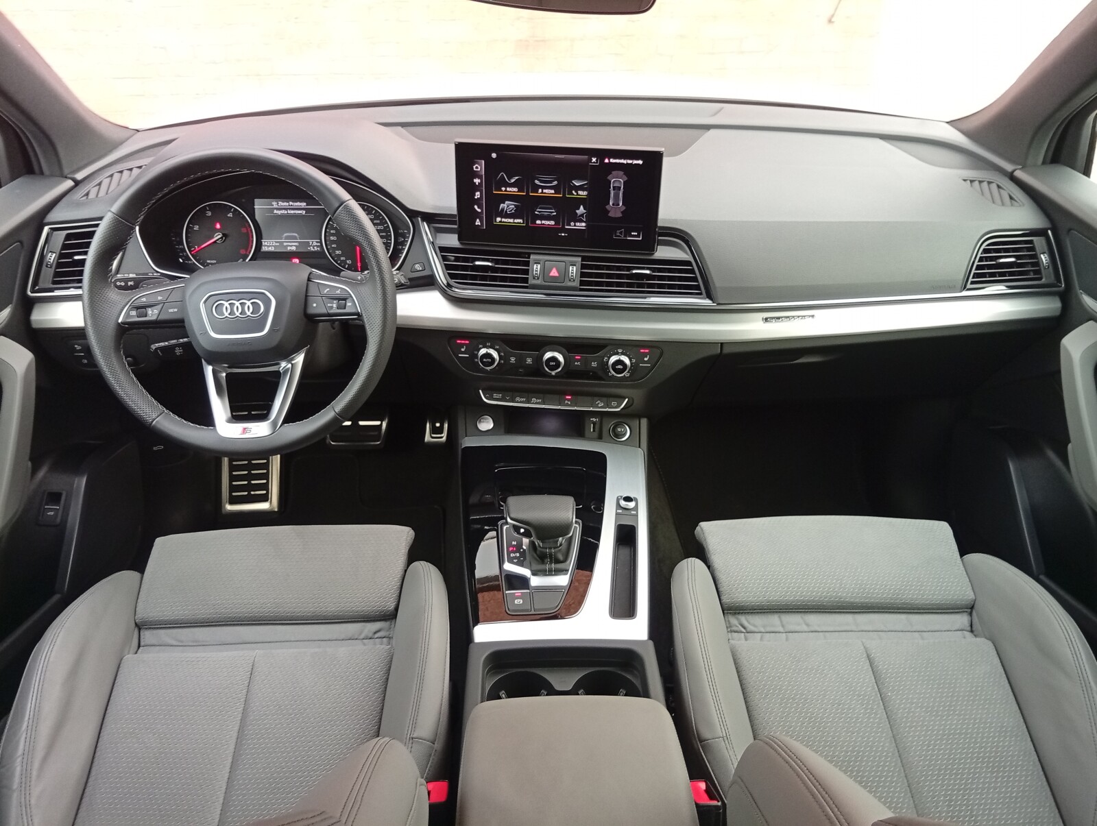 Audi Q5 Sportback - zdjęcie 14