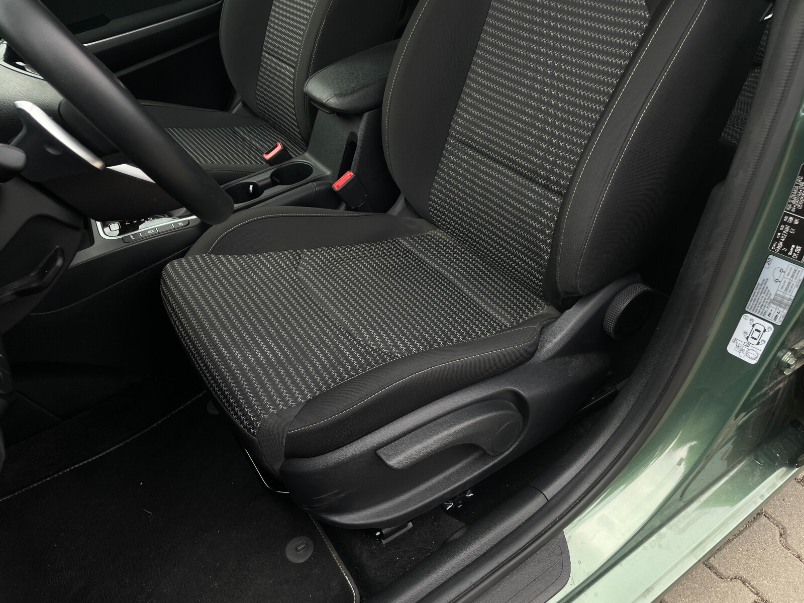 Kia Ceed - zdjęcie 10
