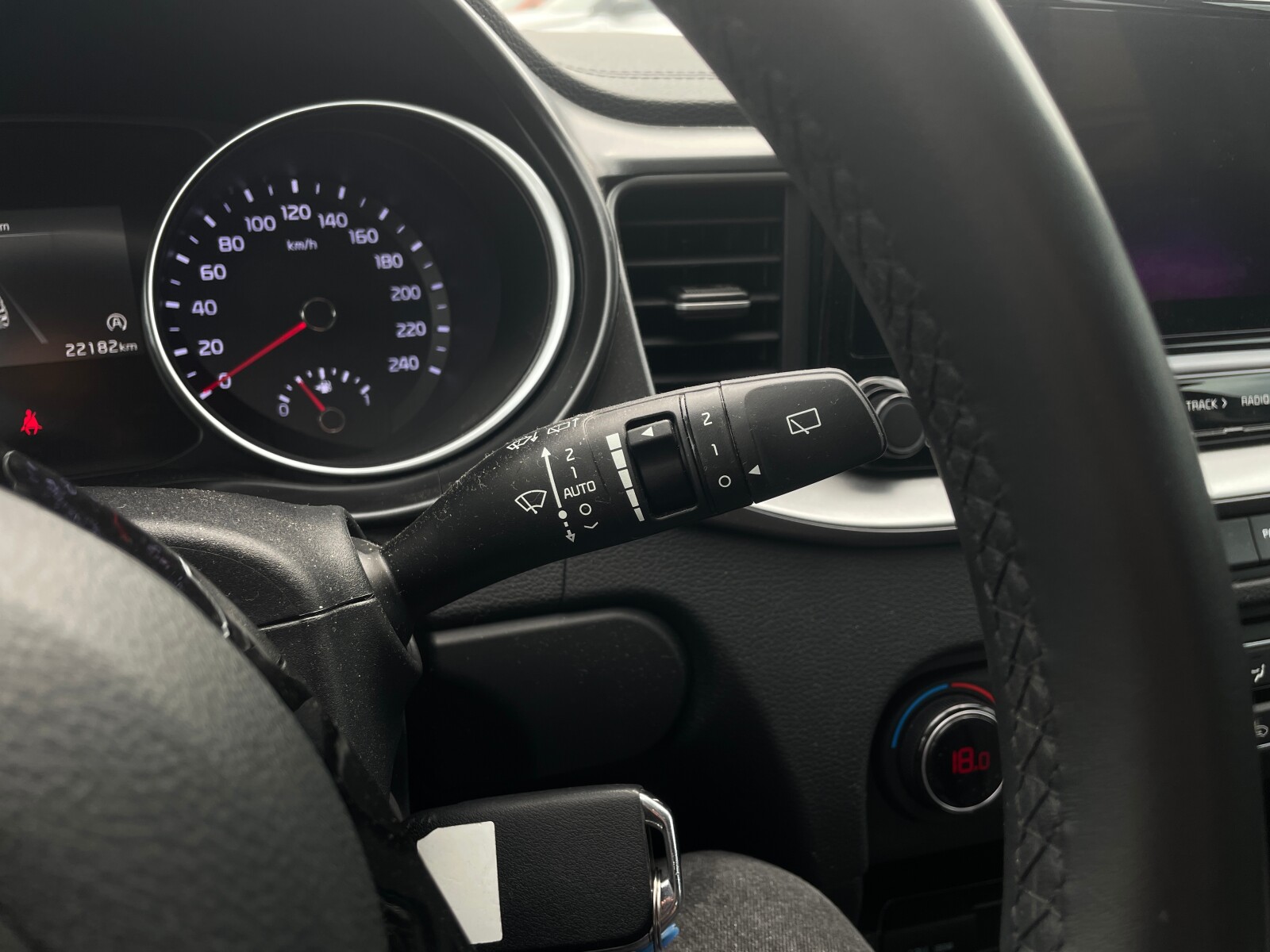 Kia Ceed - zdjęcie 23