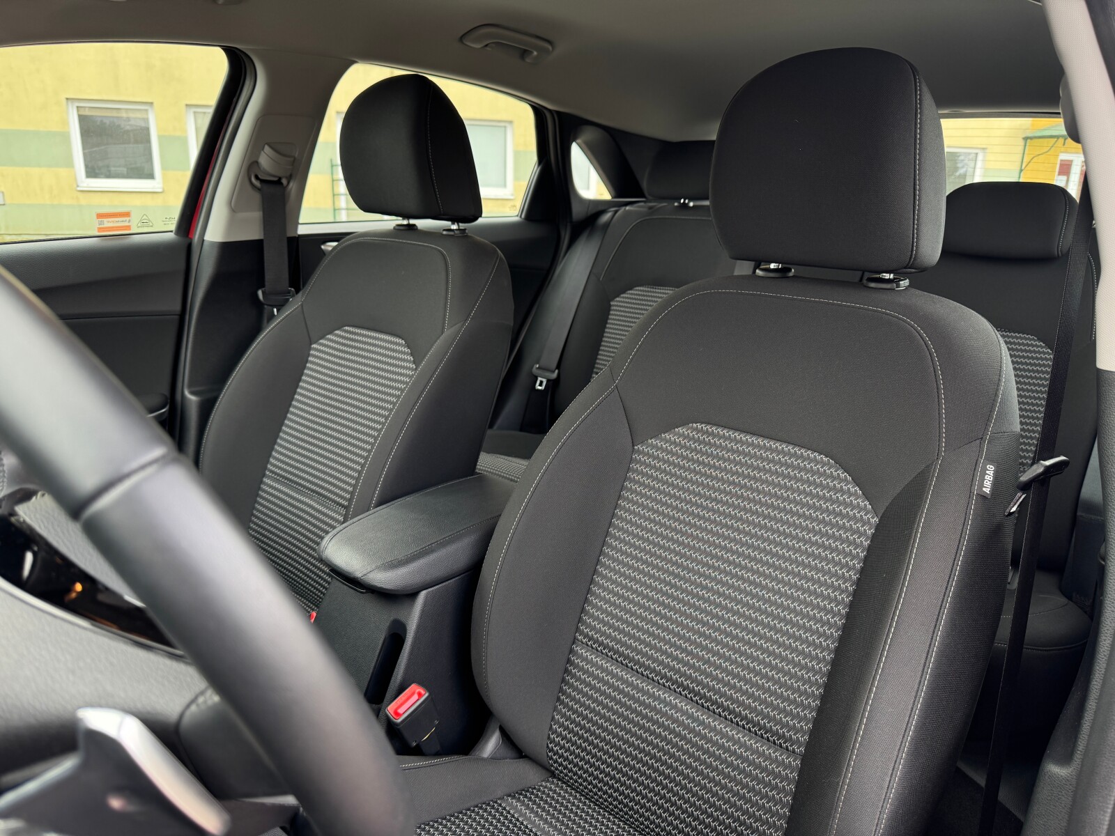 Kia Ceed - zdjęcie 10