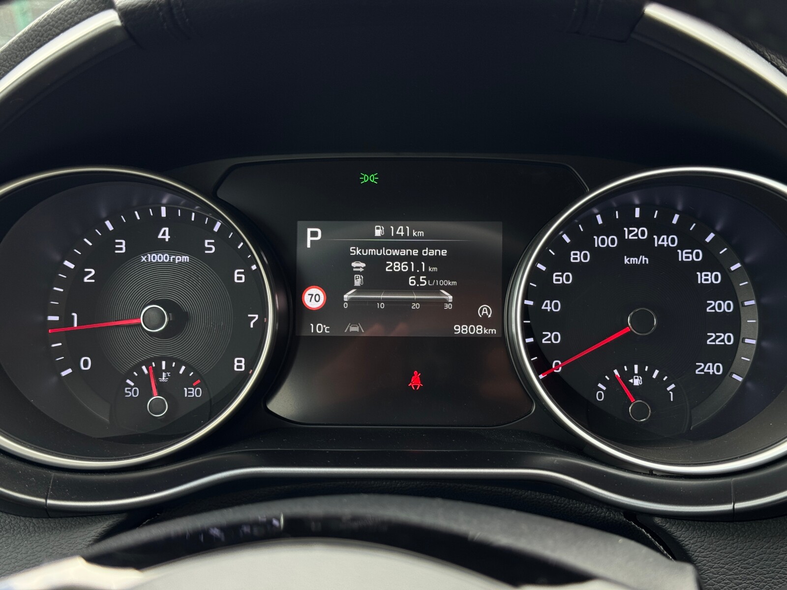 Kia Ceed - zdjęcie 25