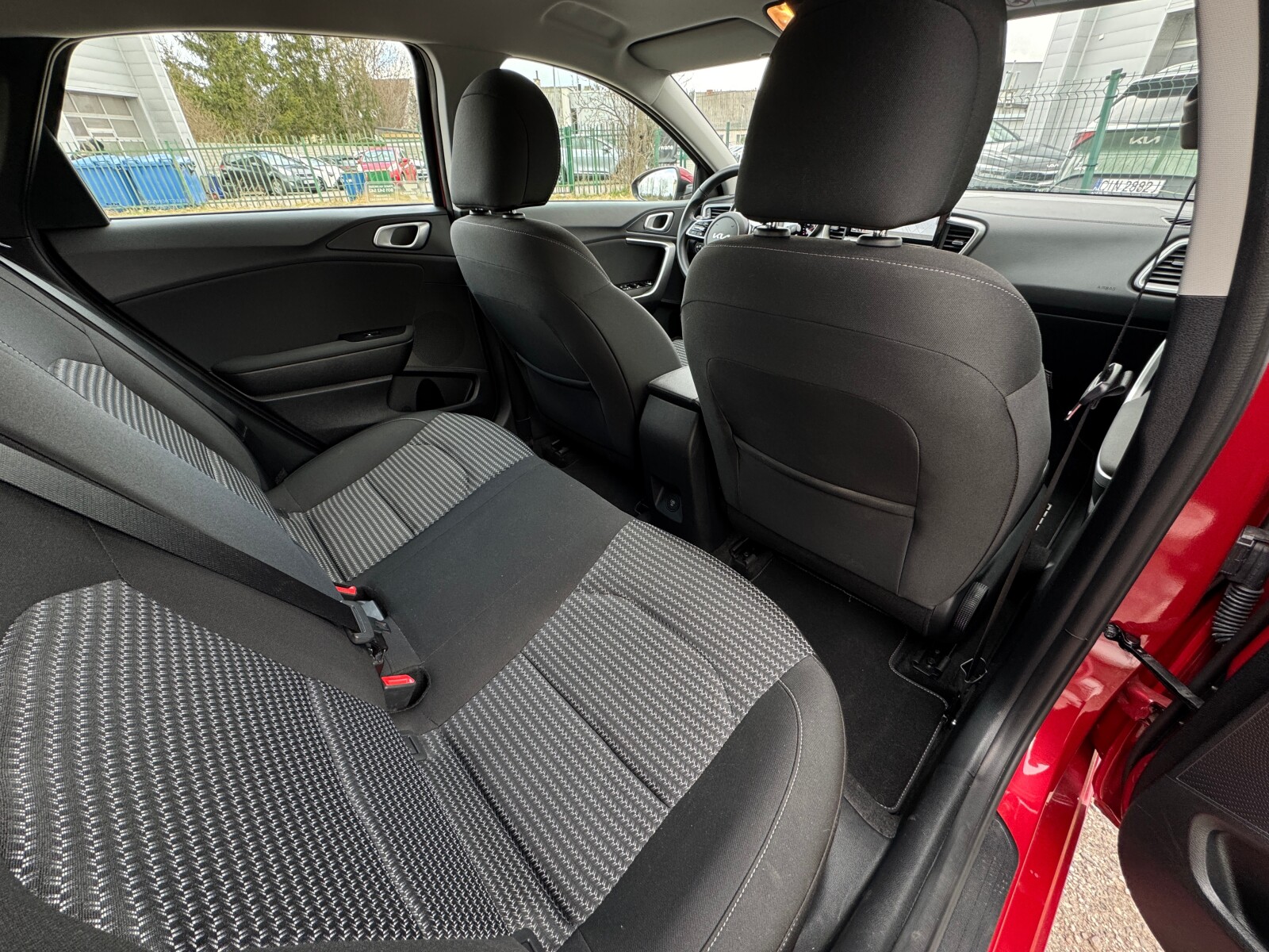 Kia Ceed - zdjęcie 15