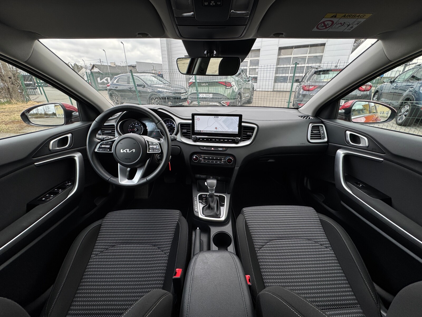 Kia Ceed - zdjęcie 18