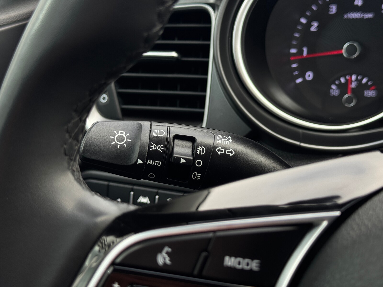 Kia XCeed - zdjęcie 22