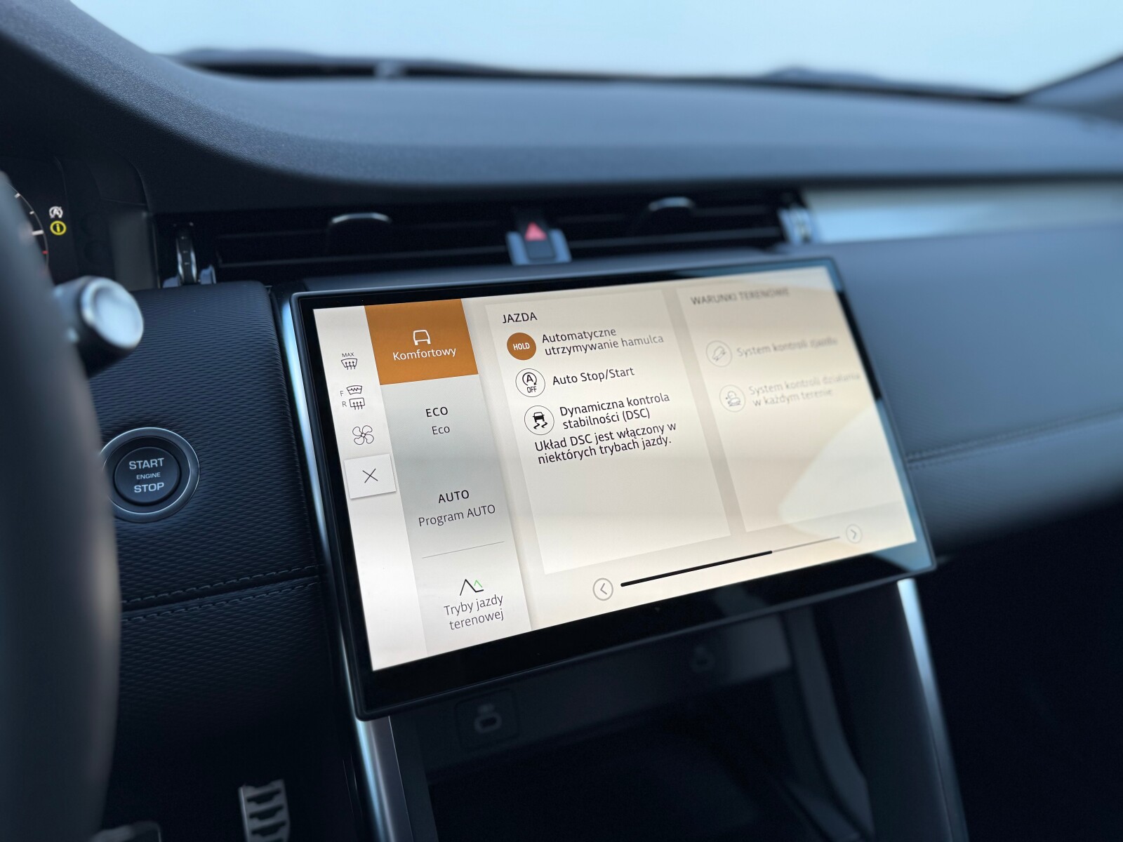 Land Rover Discovery Sport - zdjęcie 15