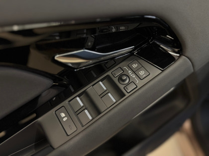 Range Rover Evoque MY26 1.5P I3 PHEV 269 PS AWD Auto S