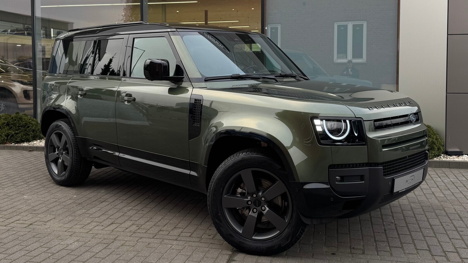 Defender MY26 3.0D I6 250 PS AWD Auto X-Dynamic HSE 110