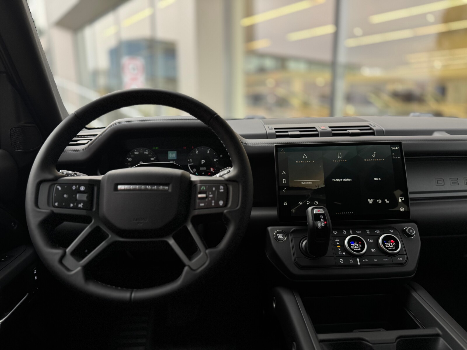 Land Rover Defender 110 - zdjęcie 24