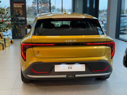 M+WIN Automat, Kamera Cofania, Grzane Fotele I Kierownica