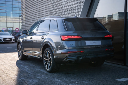 Oś / 7 Miejsc / Head-Up / Hak /