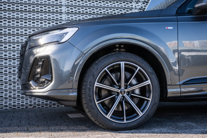 Oś / 7 Miejsc / Head-Up / Hak /