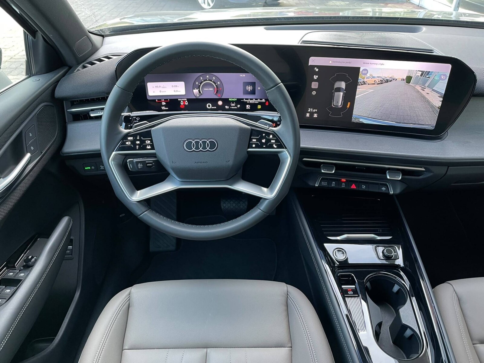 Audi Q3 - zdjęcie 17