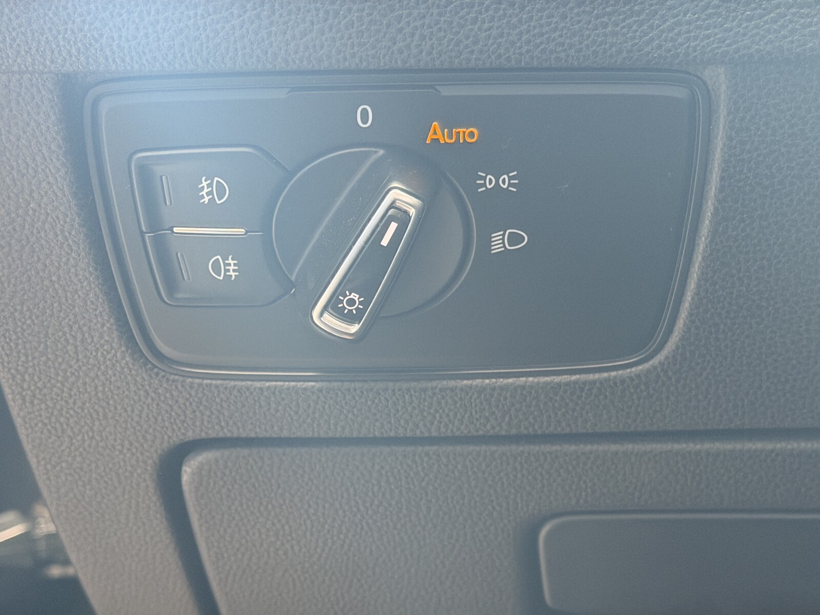 Volkswagen Passat Variant - zdjęcie 22