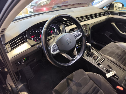 Volkswagen Passat Variant 2.0 TDI Elegance DSG 150 KM FV Marża