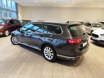 Volkswagen Passat Variant 2.0 TDI Elegance DSG 150 KM FV Marża