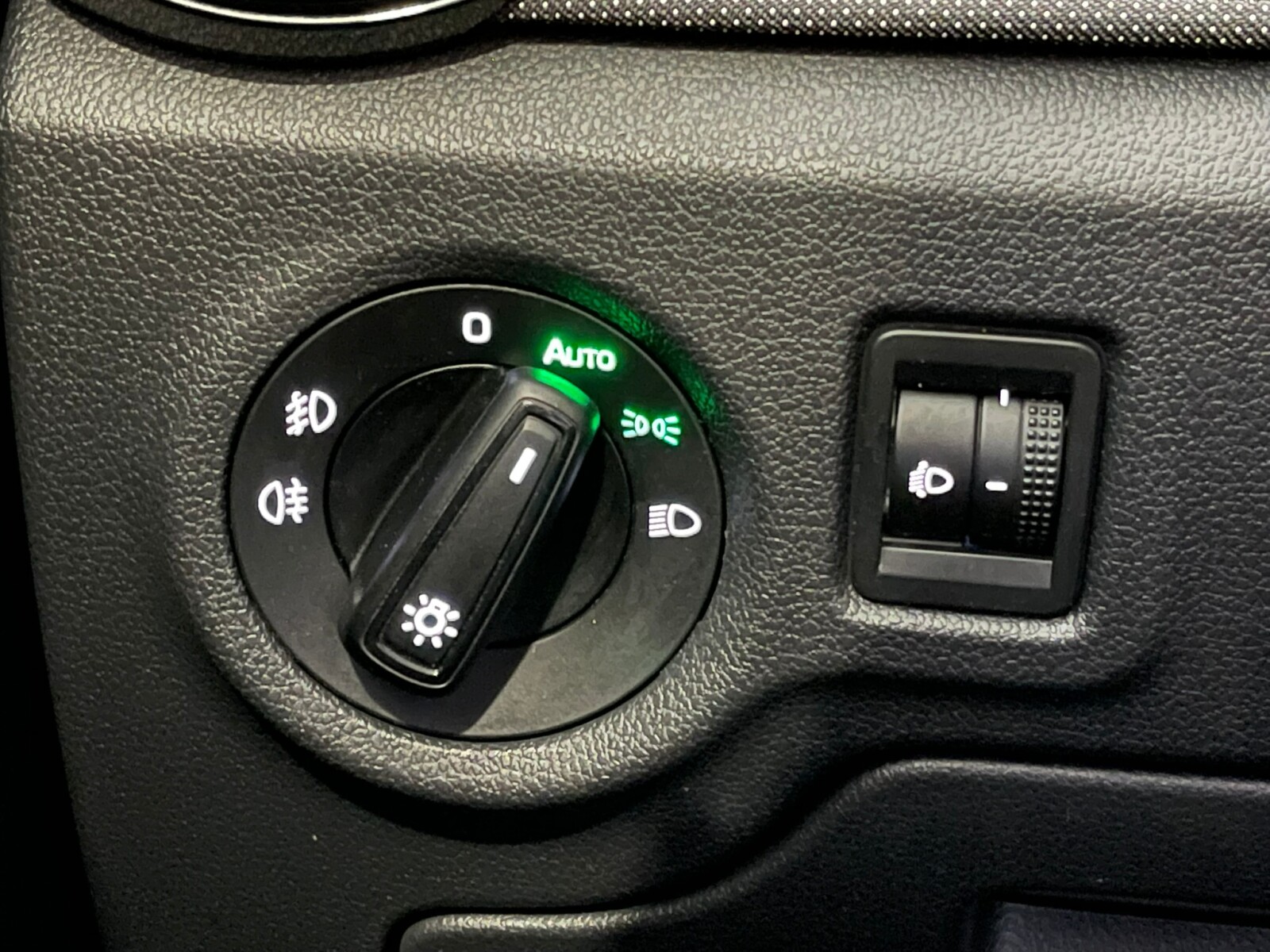 Škoda Fabia - zdjęcie 25