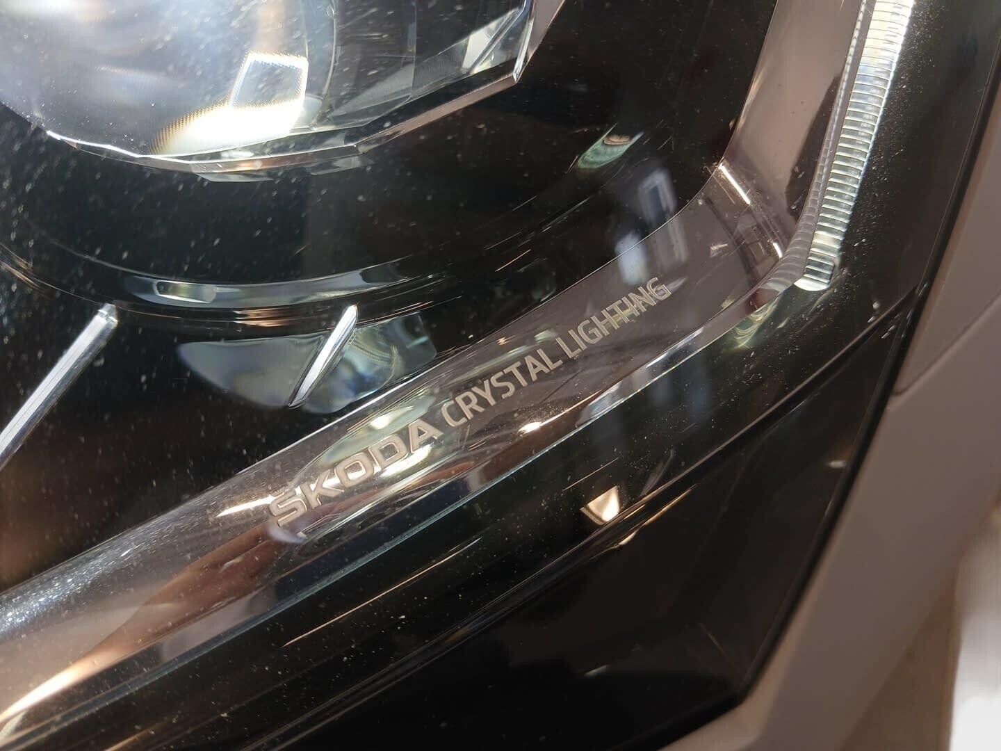Škoda Superb Combi - zdjęcie 10