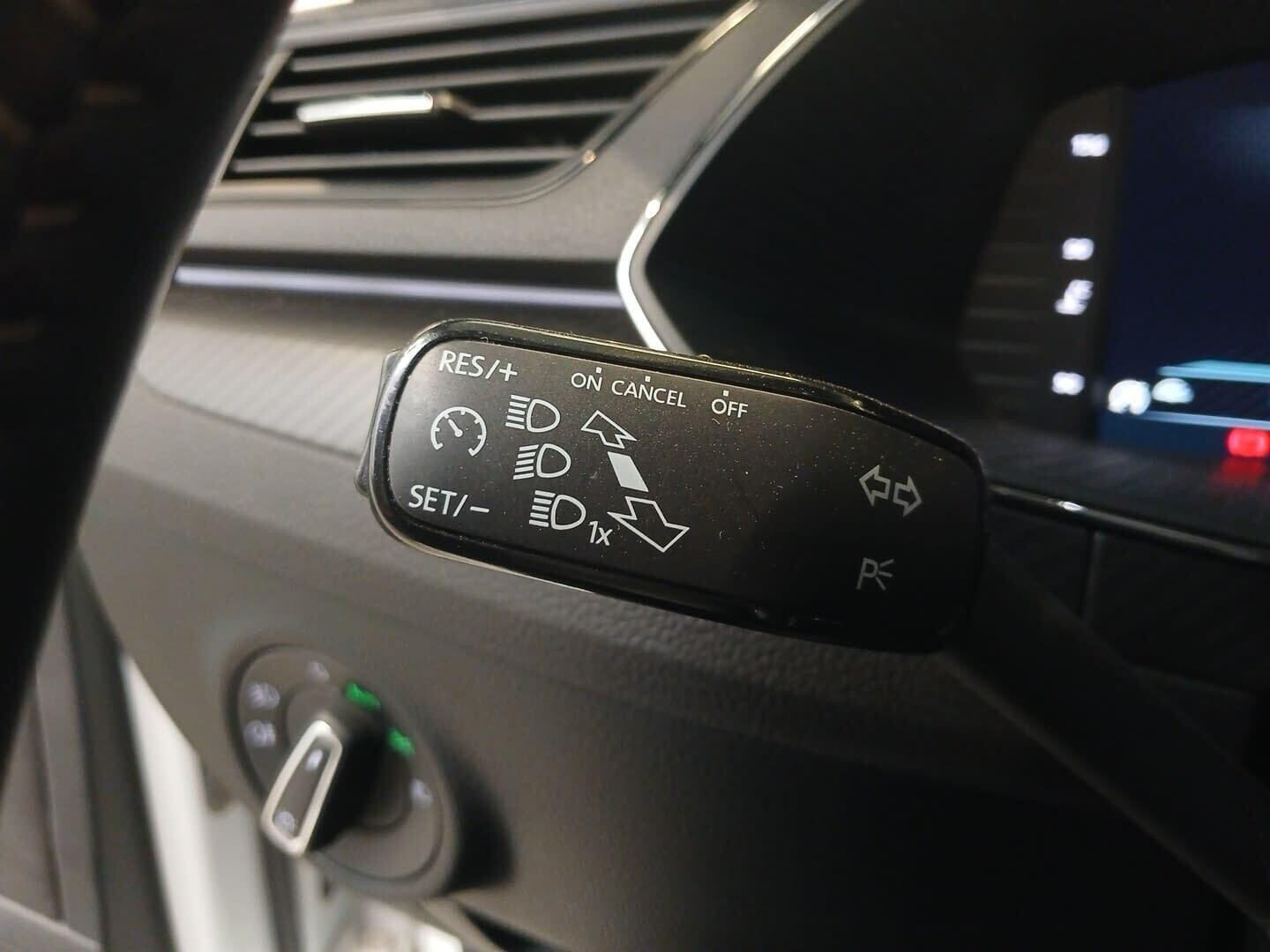 Škoda Superb Combi - zdjęcie 29