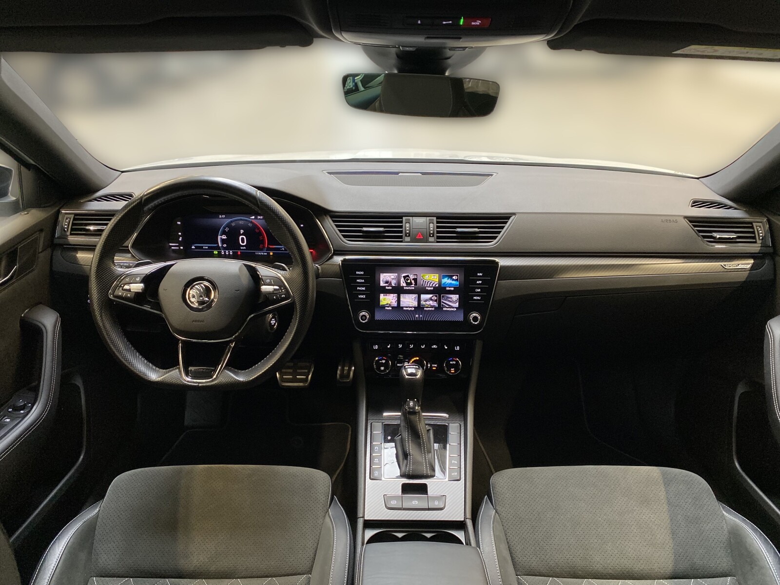 Škoda Superb Combi - zdjęcie 12